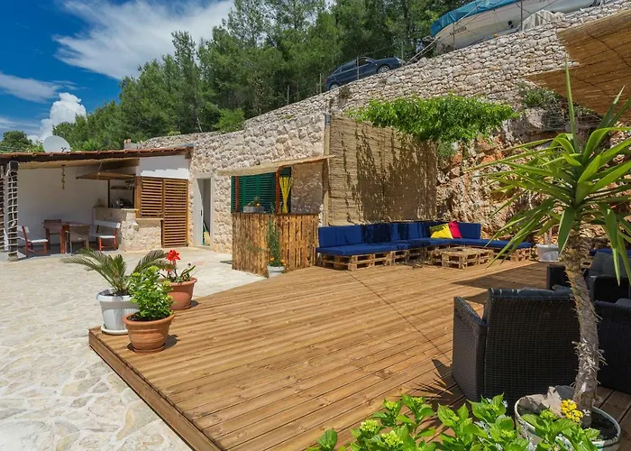 Golden Bay Hvar